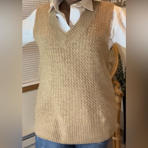 Sweater vest - Picture 4 of 4